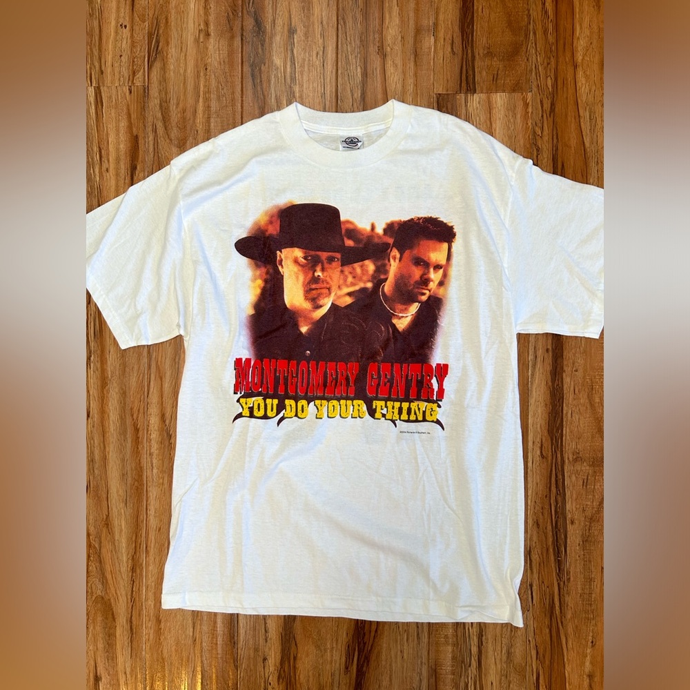 MONTGOMERY GENTRY Country T-shirt 2004 XL